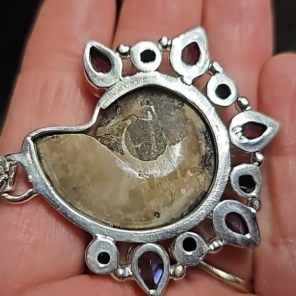 Ammonite Purple Amethyst Silver Pendant New - Picture 7 of 9